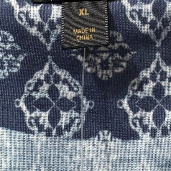 Elegant Blue and Pink Women's Top - Picture 5 of 5